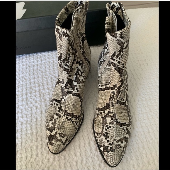 Boots.  MATIKO Anthropologie 7 /37 - Picture 6 of 12